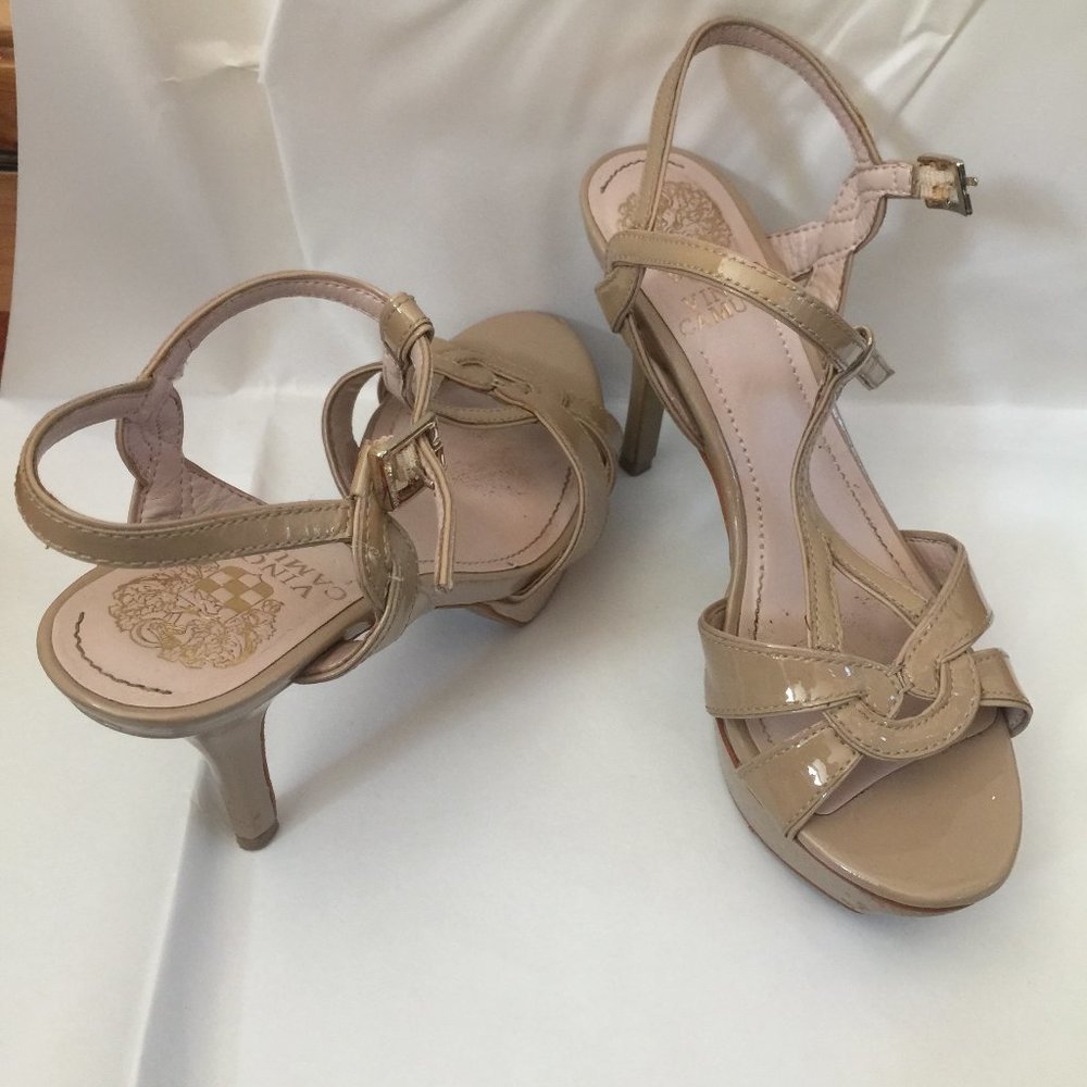 Vince Camuto Nude heels
